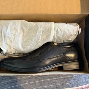 Kenneth Cole Dress Shoes NWT